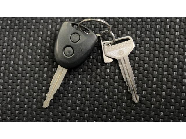 ハイゼットカーゴデッキバンＧ　ＳＡIIIダイハツ認定中古車ｌナビｌバックカメラｌキーレスｌドラレコｌアイドリングストップｌ電動ドアミラーｌパワーウィンドウｌ保証／整備付（茨城県）の中古車