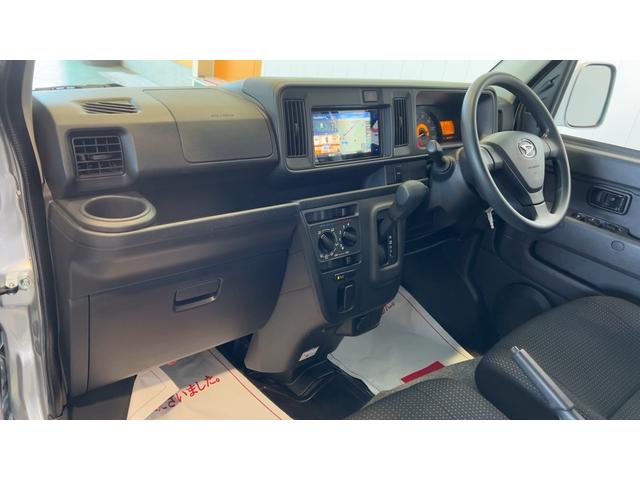 ハイゼットカーゴデッキバンＧ　ＳＡIIIダイハツ認定中古車ｌナビｌバックカメラｌキーレスｌドラレコｌアイドリングストップｌ電動ドアミラーｌパワーウィンドウｌ保証／整備付（茨城県）の中古車