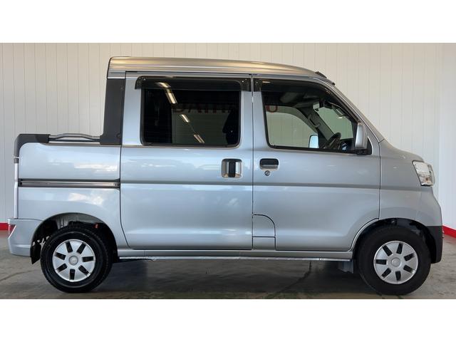 ハイゼットカーゴデッキバンＧ　ＳＡIIIダイハツ認定中古車ｌナビｌバックカメラｌキーレスｌドラレコｌアイドリングストップｌ電動ドアミラーｌパワーウィンドウｌ保証／整備付（茨城県）の中古車