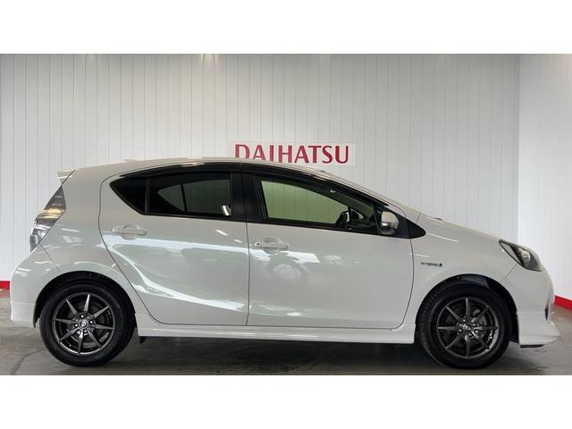 アクアＧブラックソフトレザーセレクションダイハツ認定中古車ｌナビｌバックカメラｌハイブリッドｌスマートキーｌドライブレコーダーｌ電動格納ドアミラーｌパワーウィンドウｌオートエアコンｌ保証／整備付（茨城県）の中古車