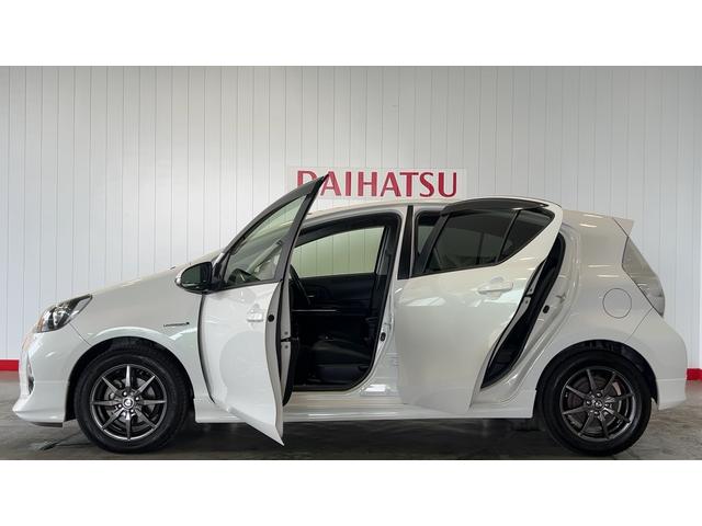 アクアＧブラックソフトレザーセレクションダイハツ認定中古車ｌナビｌバックカメラｌハイブリッドｌスマートキーｌドライブレコーダーｌ電動格納ドアミラーｌパワーウィンドウｌオートエアコンｌ保証／整備付（茨城県）の中古車