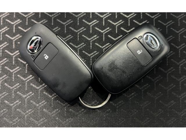 ロッキープレミアムＧ　ＨＥＶ（茨城県）の中古車