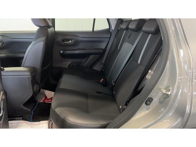 ロッキープレミアムＧ　ＨＥＶ（茨城県）の中古車