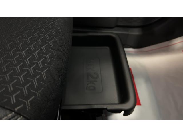 ロッキープレミアムＧ　ＨＥＶ（茨城県）の中古車