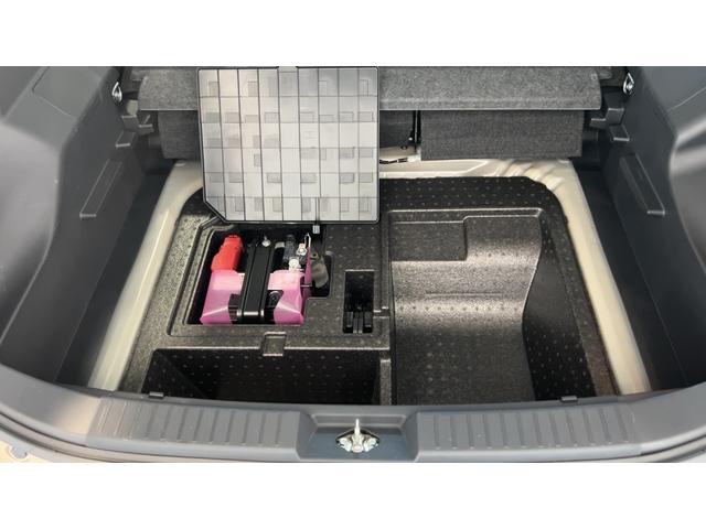 ロッキープレミアムＧ　ＨＥＶ（茨城県）の中古車