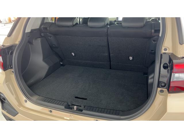 ロッキープレミアムＧ　ＨＥＶ（茨城県）の中古車