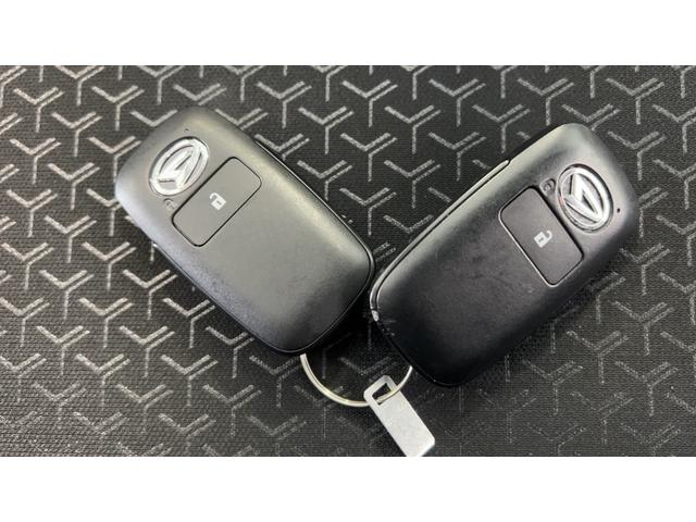 ロッキープレミアムＧ　ＨＥＶ（茨城県）の中古車