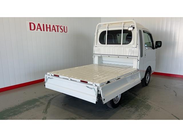 ハイゼットトラックジャンボエクストラダイハツ認定中古車l保証/整備付l低走行lキーフリーlオートマチックトランスミッションlエアコンlコーナーセンサーlスマートアシスト(茨城県)の中古車