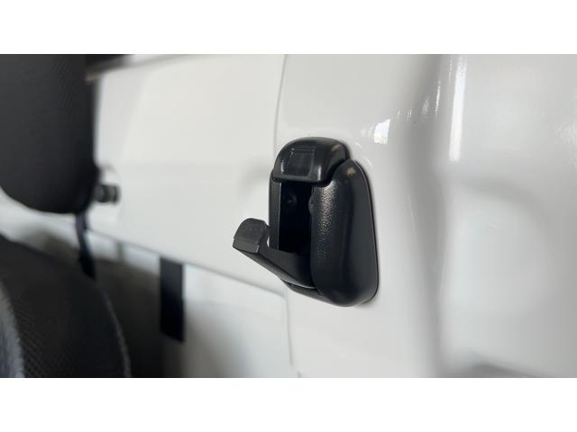 ハイゼットトラックスタンダード　農用スペシャルダイハツ認定中古車ｌＣＶＴｌ４ＷＤｌＨｉ−Ｌｏｗ切り替えｌＡＢＳｌ荷台ライトｌエアバッグｌエアコンｌコーナーセンサーｌスマートアシストｌ保証／整備付（茨城県）の中古車