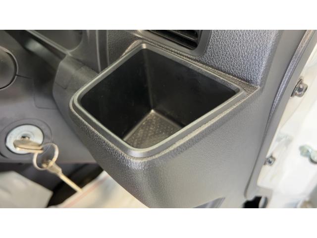 ハイゼットトラックスタンダード　農用スペシャルダイハツ認定中古車ｌＣＶＴｌ４ＷＤｌＨｉ−Ｌｏｗ切り替えｌＡＢＳｌ荷台ライトｌエアバッグｌエアコンｌコーナーセンサーｌスマートアシストｌ保証／整備付（茨城県）の中古車