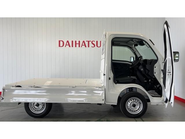 ハイゼットトラックスタンダード　農用スペシャルダイハツ認定中古車ｌＣＶＴｌ４ＷＤｌＨｉ−Ｌｏｗ切り替えｌＡＢＳｌ荷台ライトｌエアバッグｌエアコンｌコーナーセンサーｌスマートアシストｌ保証／整備付（茨城県）の中古車