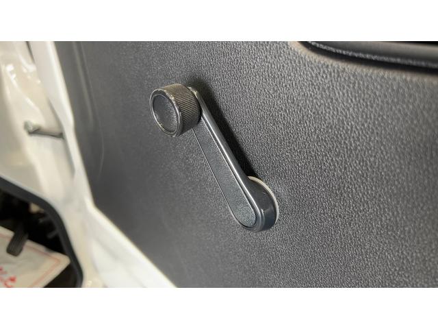 ハイゼットトラックスタンダード　農用スペシャルダイハツ認定中古車ｌＣＶＴｌ４ＷＤｌＨｉ−Ｌｏｗ切り替えｌＡＢＳｌ荷台ライトｌエアバッグｌエアコンｌコーナーセンサーｌスマートアシストｌ保証／整備付（茨城県）の中古車