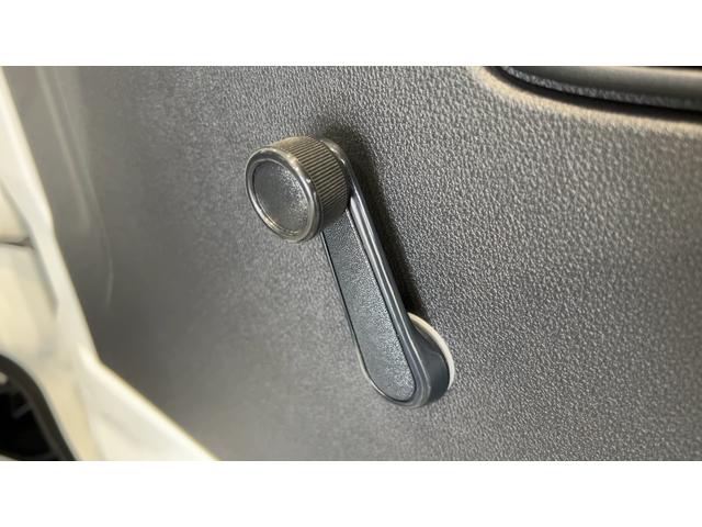 ハイゼットトラックスタンダード　農用スペシャルダイハツ認定中古車ｌＣＶＴｌ４ＷＤｌＡＢＳｌ荷台ライトｌエアバッグｌエアコンｌコーナーセンサーｌスマートアシストｌ保証／整備付（茨城県）の中古車