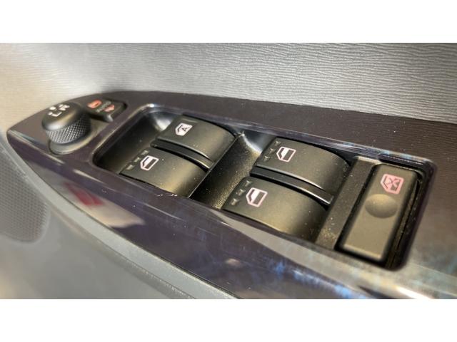 タントカスタムＲＳ　トップエディションＶＳ　ＳＡIIIダイハツ認定中古車ｌターボｌ革ハンドルｌナビｌパノラマモニターｌ両側電動スライドドアｌシートヒーターｌスマートアシストｌ保証／整備付（茨城県）の中古車