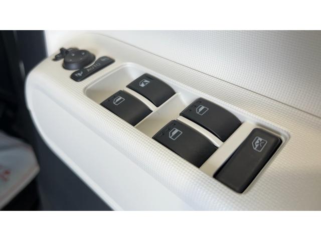 ムーヴキャンバスストライプスＧダイハツ認定中古車ｌ両側電動スライドドアｌ電動パーキングブレーキｌＬＥＤヘッドライトｌシートヒーターｌオートエアコンｌスマートアシストｌ保証／整備付（茨城県）の中古車