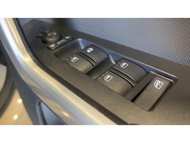 ロッキープレミアムＧ　ＨＥＶダイハツ認定中古車ｌナビｌパノラマモニターｌクルーズコントロールｌシートヒーターｌキーフリーｌ電動パーキングブレーキｌオートエアコンｌスマートアシストｌ保証／整備付（茨城県）の中古車