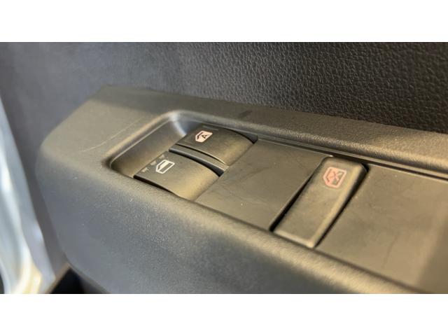 ハイゼットカーゴDXダイハツ認定中古車lキーレスlコーナーセンサーlスマートアシストlABSlエアバッグlエアコンlパワーウィンドウlリアスモークガラスl保証/整備付(茨城県)の中古車