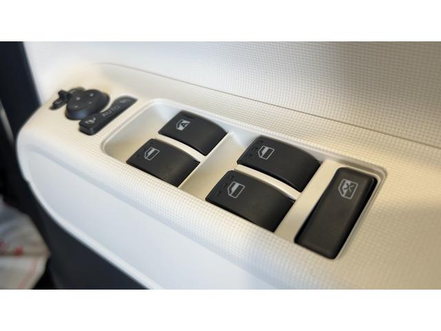 ムーヴキャンバスストライプスＧダイハツ認定中古車ｌ両側電動スライドドアｌ電動パーキングブレーキｌＬＥＤヘッドライトｌシートヒーターｌオートエアコンｌスマートアシストｌ保証／整備付（茨城県）の中古車