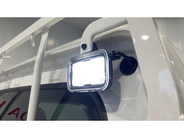 ハイゼットトラックジャンボエクストラダイハツ認定中古車ｌ５ＭＴｌ４ＷＤｌパワーウィンドウｌ電動格納ドアミラーｌ荷台ライトｌエアコンｌコーナーセンサーｌスマートアシストｌ保証／整備付（茨城県）の中古車