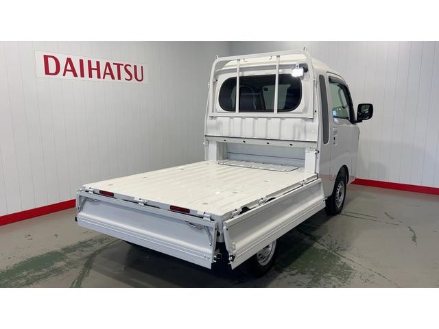 ハイゼットトラックジャンボエクストラダイハツ認定中古車ｌ５ＭＴｌ４ＷＤｌパワーウィンドウｌ電動格納ドアミラーｌ荷台ライトｌエアコンｌコーナーセンサーｌスマートアシストｌ保証／整備付（茨城県）の中古車