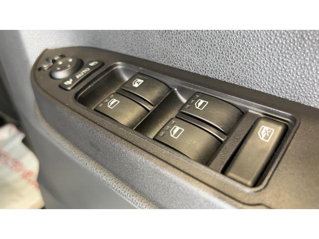 タントカスタムＸダイハツ認定中古車ｌＬＥＤヘッドライトｌキーフリーｌ両側電動スライドドアｌ電動パーキングブレーキｌシートヒーターｌコーナーセンサーｌスマートアシストｌ保証／整備付（茨城県）の中古車