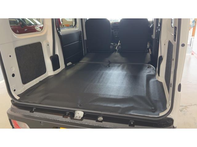 ハイゼットカーゴＤＸダイハツ認定中古車ｌキーレスｌコーナーセンサーｌスマートアシストｌＡＢＳｌエアバッグｌエアコンｌパワーウィンドウｌリアスモークガラスｌ保証／整備付（茨城県）の中古車