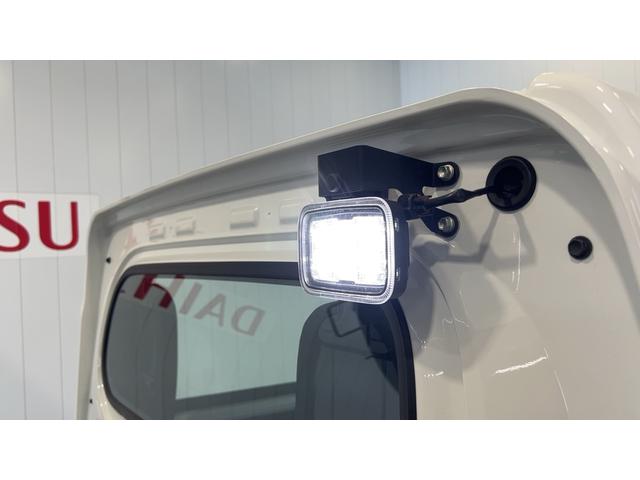 ハイゼットトラック多目的ダンプダイハツ認定中古車ｌＣＶＴｌ電動多目的ダンプｌホイスト方式リンクアーム式ｌ４ＷＤｌＡＢＳｌ荷台ライトｌエアバッグｌエアコンｌコーナーセンサーｌスマートアシストｌ保証／整備付（茨城県）の中古車