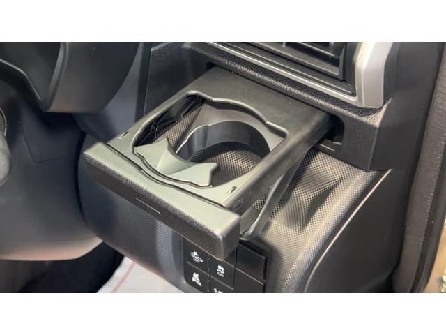 ロッキープレミアムＧ　ＨＥＶダイハツ認定中古車ｌ純正ナビｌパノラマモニターｌクルーズコントロールｌシートヒーターｌスマートキーｌ電動パーキングブレーキｌＬＥＤヘッドライトｌスマートアシストｌ保証／整備付（茨城県）の中古車