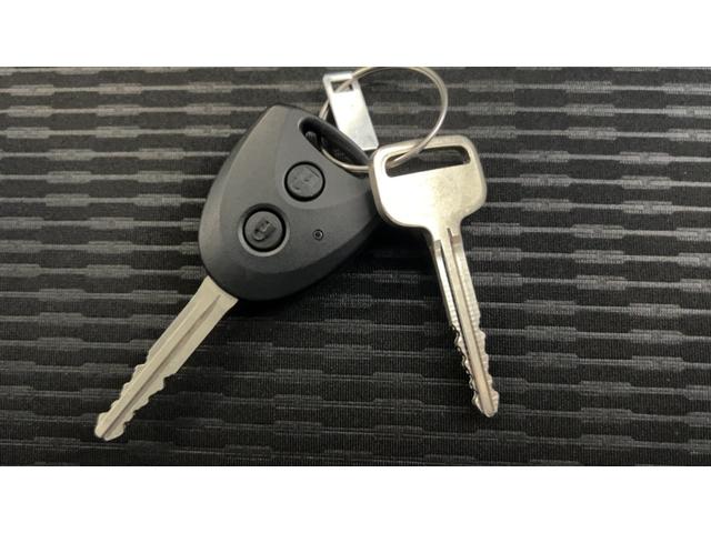 ハイゼットカーゴＤＸダイハツ認定中古車ｌ雹害車ｌキーレスｌコーナーセンサーｌスマートアシストｌＡＢＳｌエアバッグｌエアコンｌパワーウィンドウｌリアスモークガラスｌ保証／整備付（茨城県）の中古車