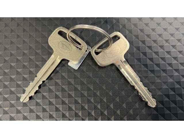 ハイゼットトラックローダンプダイハツ認定中古車l雹害車lCVTl電動多目的ダンプlホイスト方式リンクアーム式l4WDlABSl荷台ライトlエアバッグlエアコンlコーナーセンサーlスマートアシストl保証/整備付(茨城県)の中古車