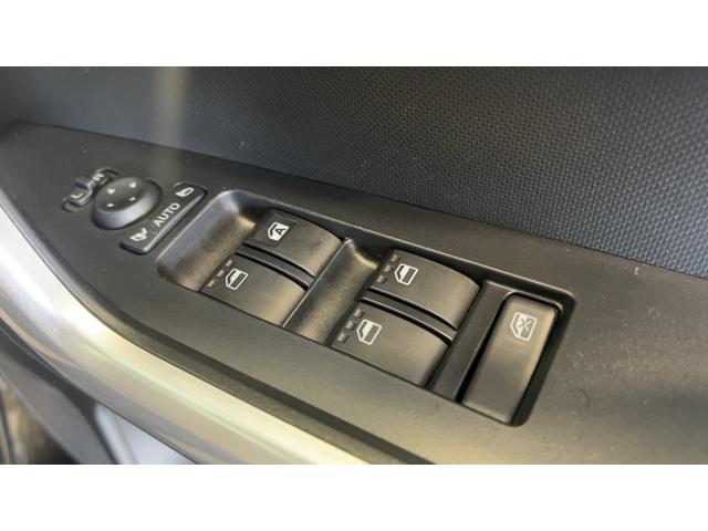ロッキープレミアムＧ　ＨＥＶダイハツ認定中古車ｌナビｌドラレコｌＥＴＣｌクルーズコントロールｌシートヒーターｌキーフリーｌ電動パーキングブレーキｌオートエアコンｌスマートアシストｌ保証／整備付（茨城県）の中古車