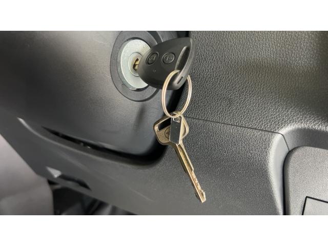 ハイゼットカーゴＤＸダイハツ認定中古車ｌキーレスｌコーナーセンサーｌスマートアシストｌＡＢＳｌエアバッグｌエアコンｌパワーウィンドウｌリアスモークガラスｌ保証／整備付（茨城県）の中古車