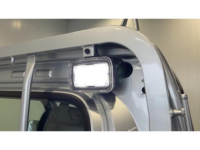 ハイゼットトラックスタンダード　農用スペシャルダイハツ認定中古車ｌＣＶＴｌ４ＷＤｌＨｉ−Ｌｏｗ切り替えｌＡＢＳｌ荷台ライトｌエアバッグｌエアコンｌコーナーセンサーｌスマートアシストｌ保証／整備付（茨城県）の中古車