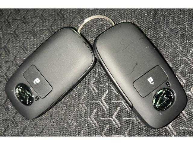 ロッキープレミアムＧ　ＨＥＶダイハツ認定中古車ｌ純正ナビｌパノラマモニターｌドライブレコーダーｌクルーズコントロールｌシートヒーターｌキーフリーｌ電動パーキングブレーキｌオートエアコンｌスマートアシストｌ保証／整備付（茨城県）の中古車