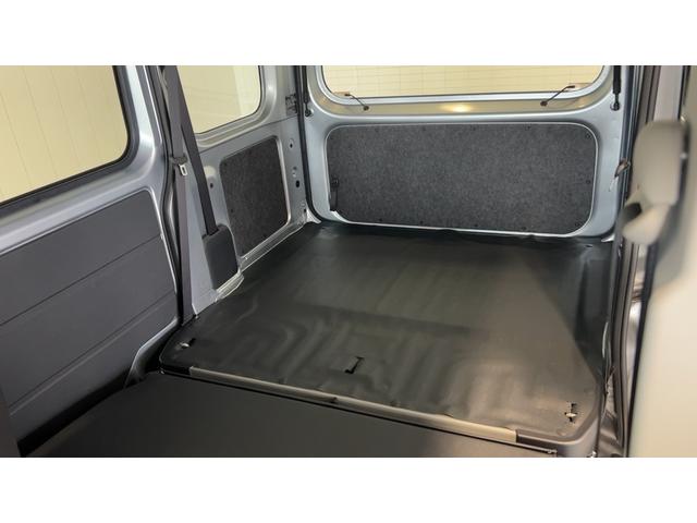 ハイゼットカーゴDXダイハツ認定中古車lキーレスlコーナーセンサーlスマートアシストlABSlエアバッグlエアコンlパワーウィンドウlリアスモークガラスl保証/整備付(茨城県)の中古車