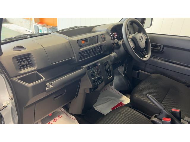 ハイゼットカーゴDXダイハツ認定中古車lキーレスlコーナーセンサーlスマートアシストlABSlエアバッグlエアコンlパワーウィンドウlリアスモークガラスl保証/整備付(茨城県)の中古車