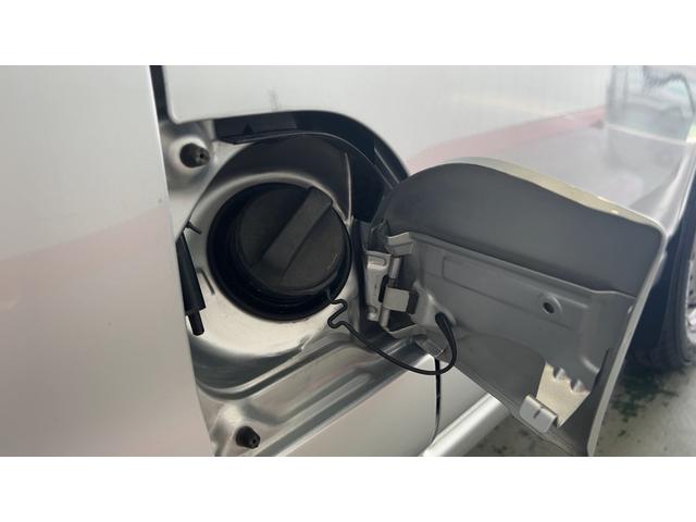 ハイゼットカーゴデラックスSAIIIダイハツ認定中古車lキーレスlコーナーセンサーlスマートアシストlABSlエアバッグlエアコンlパワーウィンドウlリアスモークガラスl保証/整備付(茨城県)の中古車