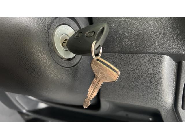 ハイゼットカーゴデラックスSAIIIダイハツ認定中古車lキーレスlコーナーセンサーlスマートアシストlABSlエアバッグlエアコンlパワーウィンドウlリアスモークガラスl保証/整備付(茨城県)の中古車