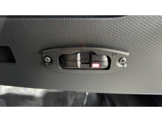 タントカスタムＸダイハツ認定中古車ｌＬＥＤヘッドライトｌキーフリーｌ両側電動スライドドアｌ電動パーキングブレーキｌシートヒーターｌコーナーセンサーｌスマートアシストｌ保証／整備付（茨城県）の中古車