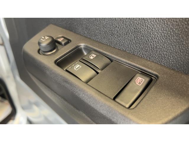 ハイゼットトラックスタンダード　農用スペシャルダイハツ認定中古車ｌＣＶＴｌ電子制御４ＷＤｌスーパーデフロックｌＬＥＤヘッドライトｌフォグランプｌＡＢＳｌ荷台ライトｌエアバッグｌエアコンｌコーナーセンサーｌスマートアシストｌ保証／整備付（茨城県）の中古車