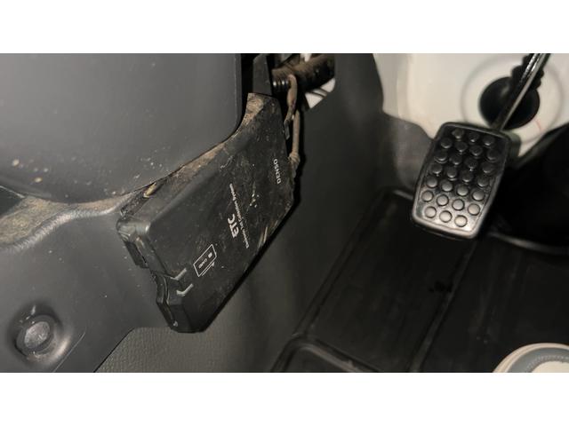 ハイゼットトラックスタンダード　農用スペシャルダイハツ認定中古車ｌ５ＭＴｌ４ＷＤｌＨｉ−Ｌｏｗ切り替えｌ駆動力確保機能ｌＡＢＳｌ荷台ライトｌエアバッグｌエアコンｌ保証／整備付（茨城県）の中古車