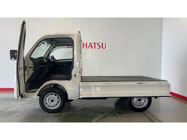 ハイゼットトラックスタンダード　農用スペシャルダイハツ認定中古車ｌ５ＭＴｌ４ＷＤｌＨｉ−Ｌｏｗ切り替えｌ駆動力確保機能ｌＡＢＳｌ荷台ライトｌエアバッグｌエアコンｌ保証／整備付（茨城県）の中古車