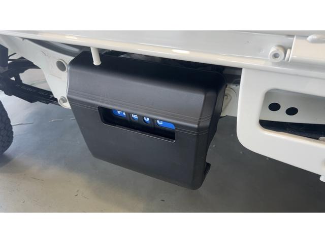 ハイゼットトラックスタンダード　農用スペシャルダイハツ認定中古車ｌ５ＭＴｌ４ＷＤｌＨｉ−Ｌｏｗ切り替えｌ駆動力確保機能ｌＡＢＳｌ荷台ライトｌエアバッグｌエアコンｌ保証／整備付（茨城県）の中古車