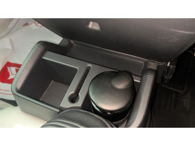 ハイゼットトラックスタンダード　農用スペシャルダイハツ認定中古車ｌ５ＭＴｌ４ＷＤｌＨｉ−Ｌｏｗ切り替えｌ駆動力確保機能ｌＡＢＳｌ荷台ライトｌエアバッグｌエアコンｌ保証／整備付（茨城県）の中古車