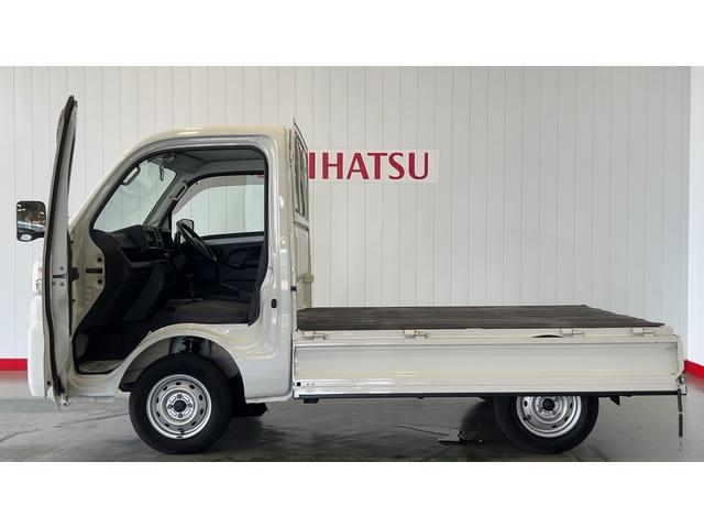 ハイゼットトラックスタンダードダイハツ認定中古車ｌハロゲンヘッドランプｌＡＴｌ４ＷＤｌＡＢＳｌエアバッグｌマニュアルエアコンｌＡＭ・ＦＭラジオｌ保証／整備付（茨城県）の中古車