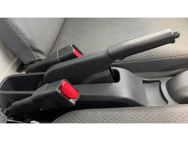 ハイゼットトラックスタンダードダイハツ認定中古車ｌハロゲンヘッドランプｌＡＴｌ４ＷＤｌＡＢＳｌエアバッグｌマニュアルエアコンｌＡＭ・ＦＭラジオｌ保証／整備付（茨城県）の中古車