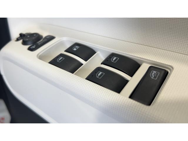 ムーヴキャンバスストライプスＧダイハツ認定中古車ｌ両側電動スライドドアｌ電動パーキングブレーキｌＬＥＤヘッドライトｌシートヒーターｌオートエアコンｌキーフリーシステムｌスマートアシストｌ保証／整備付（茨城県）の中古車