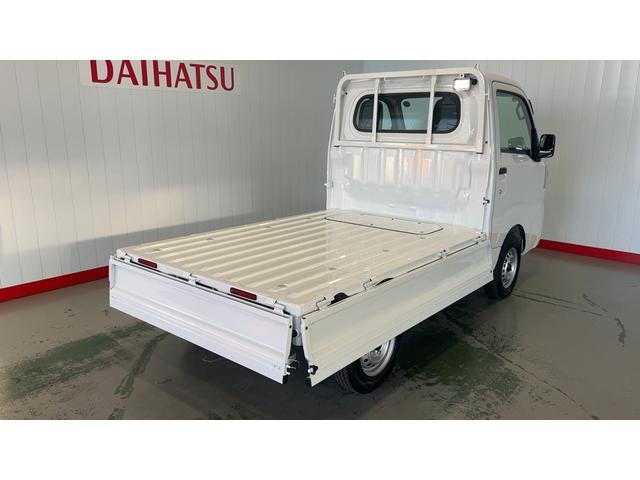 ハイゼットトラックスタンダード　農用スペシャルダイハツ認定中古車ｌＣＶＴｌ４ＷＤｌＡＢＳｌ荷台ライトｌエアバッグｌエアコンｌコーナーセンサーｌスマートアシストｌ保証／整備付（茨城県）の中古車