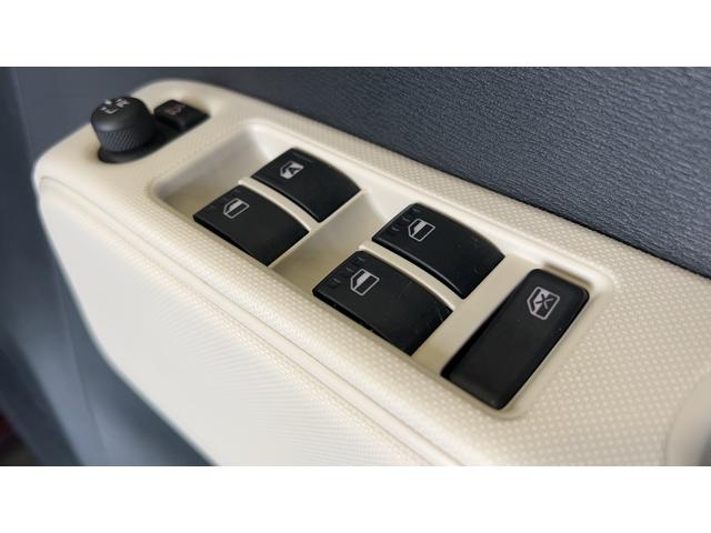 ミラココアココアプラスＸダイハツ認定中古車ｌナビｌバックカメラｌＥＴＣｌＬＥＤヘッドライトｌキーフリーシステムｌエアバッグｌオートエアコンｌ保証／整備付（茨城県）の中古車
