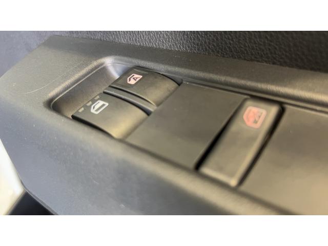ハイゼットカーゴDXダイハツ認定中古車lキーレスlコーナーセンサーlスマートアシストlABSlエアバッグlエアコンlパワーウィンドウlリアスモークガラスl保証/整備付(茨城県)の中古車